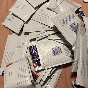 Canada post bubble mailers 4x7